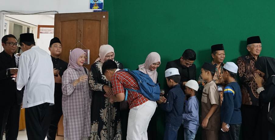 Santunan Ramadan - Panti Asuhan Al Munjin