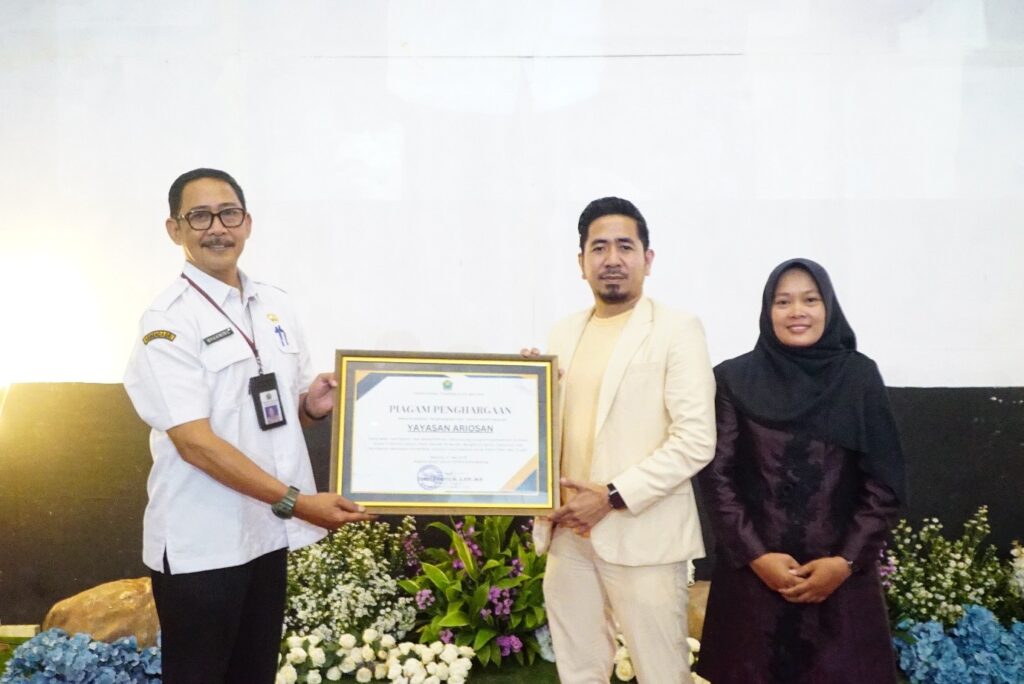 Penghargaan dari Dinas Sosial P3AP2KB Kota Malang